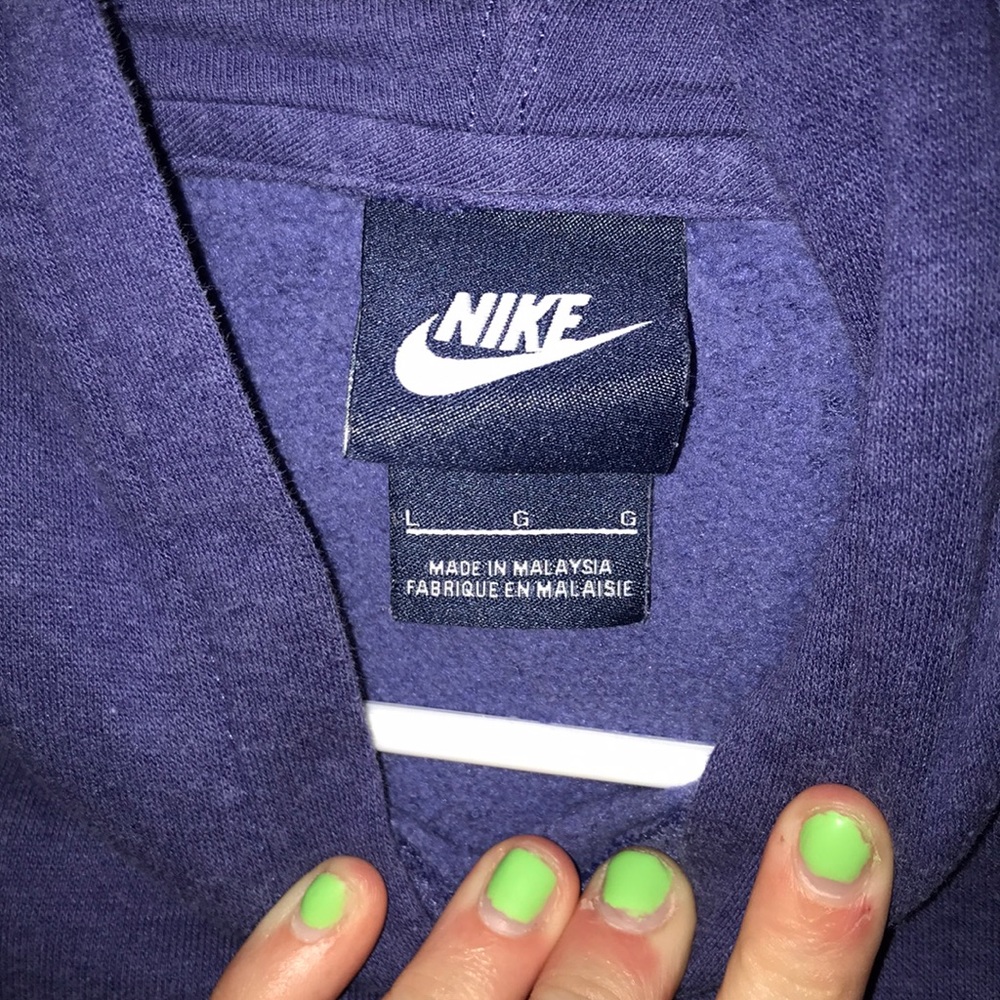 Purple NIKE hoodie - Picture 2 of 3
